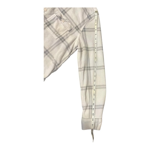 O’Neill White and Gray Plaid Button-Up Shirt Flannel - Picture 10 of 11